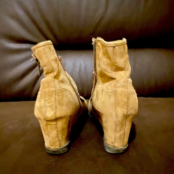 Tan booties - Picture 2 of 3